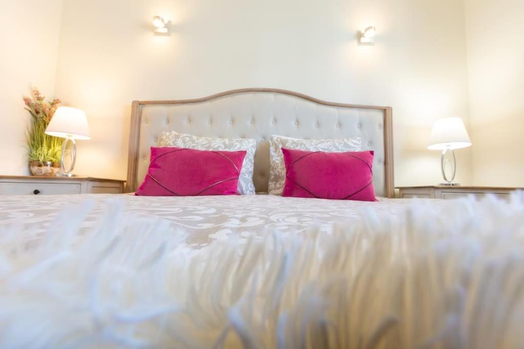 Beachome4u4 / Carcavelos Apartment